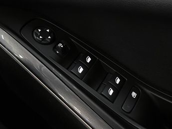 Vauxhall Grandland X 1.2 Turbo Sport Nav Auto Euro 6 (s/s) 5dr