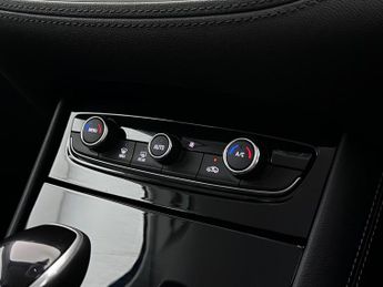Vauxhall Grandland X 1.2 Turbo Sport Nav Auto Euro 6 (s/s) 5dr