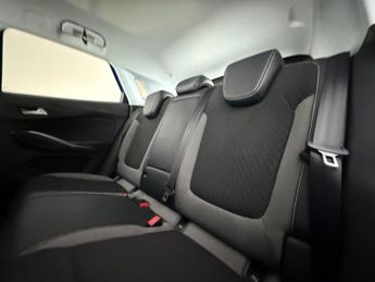 Vauxhall Grandland X 1.2 Turbo Sport Nav Auto Euro 6 (s/s) 5dr