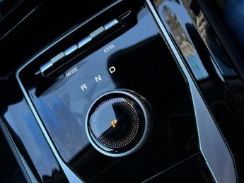 MG MG5 61.1kWh SE Long Range Auto 5dr