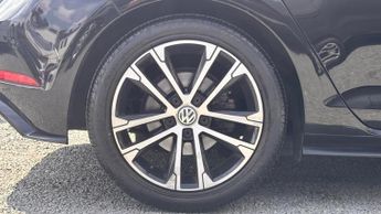 Volkswagen Golf 1.5 TSI EVO R-Line DSG Euro 6 (s/s) 5dr