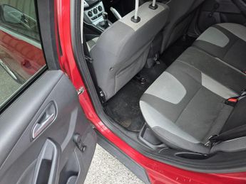 Ford Focus 1.6 Zetec Euro 5 5dr