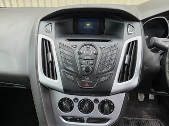 Ford Focus 1.6 Zetec Euro 5 5dr