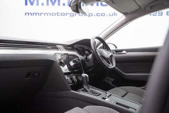 Volkswagen Passat 2.0 TDI EVO SE Nav DSG Euro 6 (s/s) 5dr