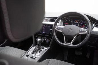 Volkswagen Passat 2.0 TDI EVO SE Nav DSG Euro 6 (s/s) 5dr