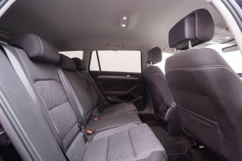 Volkswagen Passat 2.0 TDI EVO SE Nav DSG Euro 6 (s/s) 5dr