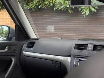 Skoda Yeti 2.0 TDI SE L Outdoor DSG 4WD Euro 6 (s/s) 5dr