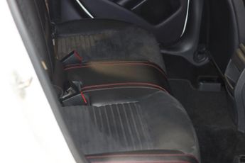 Mercedes-Benz A Class 1.6 A180 Sport Hatchback 5dr Petrol 7G-DCT Euro 6 (s/s) (122 ps)