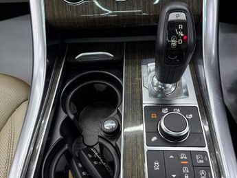 Land Rover Range Rover Sport 3.0 SD V6 HSE SUV 5dr Diesel Auto 4WD Euro 6 (s/s) (306 ps)