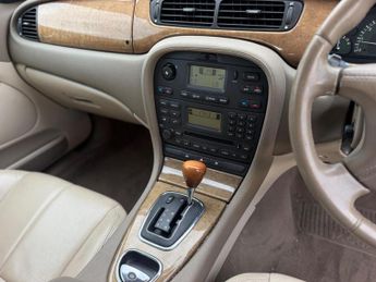 Jaguar S-Type 2.5 V6 4dr