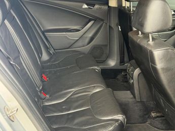 Volkswagen Passat 2.0 TDI Highline DSG Euro 4 4dr