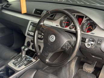 Volkswagen Passat 2.0 TDI Highline DSG Euro 4 4dr