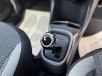 Toyota AYGO 1.0 VVT-i x-play x-shift Euro 6 5dr (Safety Sense)
