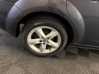 Ford Focus 1.6 Zetec 5dr