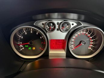 Ford Focus 1.6 Zetec 5dr
