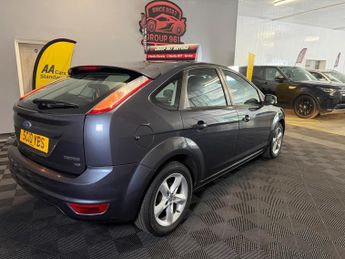 Ford Focus 1.6 Zetec 5dr