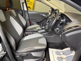 Ford Focus 1.0T EcoBoost Zetec Euro 5 (s/s) 5dr
