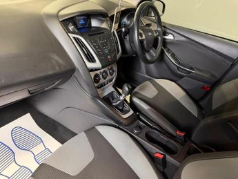Ford Focus 1.0T EcoBoost Zetec Euro 5 (s/s) 5dr