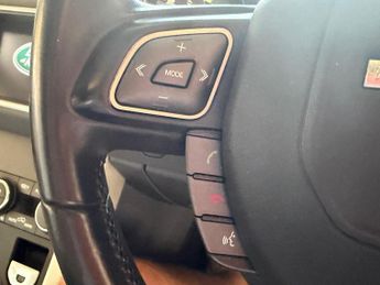 Land Rover Range Rover Evoque 2.0 TD4 SE Tech Auto 4WD Euro 6 (s/s) 3dr