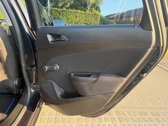 Vauxhall Astra 1.6 16v SRi Hatchback 5dr Petrol Auto Euro 5 (115 ps)