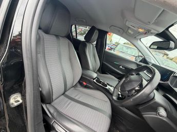 Peugeot E-208 50kWh Allure Auto 5dr