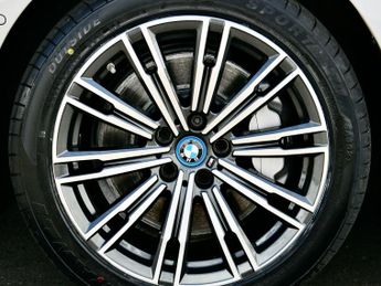BMW 3 Series 2.0 330e 12kWh M Sport Auto xDrive Euro 6 (s/s) 4dr