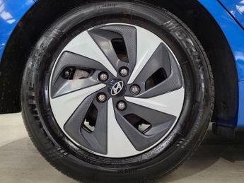 Hyundai IONIQ 1.6 h-GDi Premium SE DCT Euro 6 (s/s) 5dr