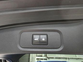 Nissan Qashqai 1.3 DIG-T MHEV Tekna XTRON Euro 6 (s/s) 5dr
