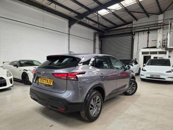 Nissan Qashqai 1.3 DIG-T MHEV Acenta Premium XTRON Euro 6 (s/s) 5dr