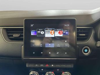 Renault Arkana 1.6 E-TECH Iconic SUV 5dr Petrol Hybrid Auto 2WD Euro 6 (s/s) (1