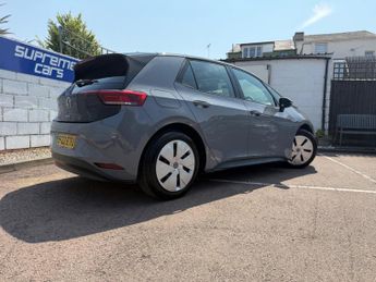 Volkswagen ID.3 Pro Performance 58kWh Life Auto 5dr