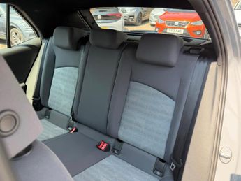 Volkswagen ID.3 Pro Performance 58kWh Life Auto 5dr