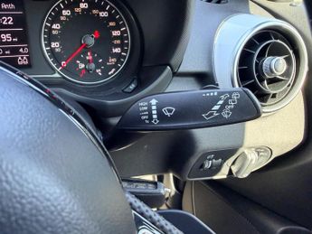 Audi A1 1.4 TFSI S line Style Edition S Tronic Euro 5 (s/s) 3dr