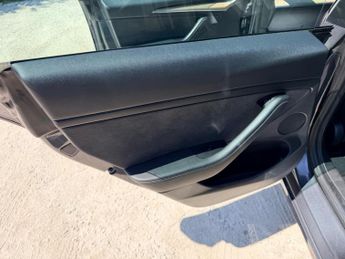 Tesla Model 3 (Dual Motor) Performance Auto 4WDE 4dr (Performance Upgrade)