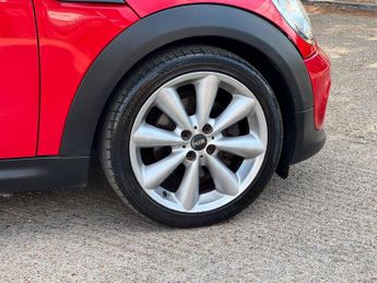 MINI Hatch 1.6 Cooper Steptronic Euro 5 3dr