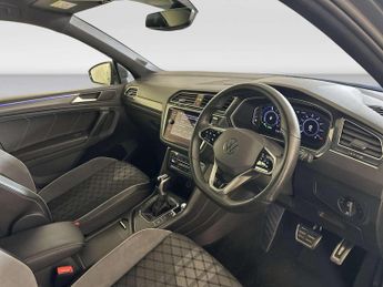 Volkswagen Tiguan 1.4 TSI 13kWh R-Line SUV 5dr Petrol Plug-in Hybrid DSG Euro 6 (s