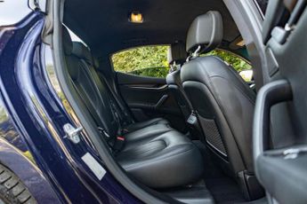 Maserati Ghibli 3.0D V6 ZF Euro 5 (s/s) 4dr
