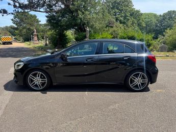 Mercedes-Benz A Class 2.1 A200d AMG Line (Premium) 7G-DCT Euro 6 (s/s) 5dr