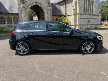 Mercedes-Benz A Class 2.1 A200d AMG Line (Premium) 7G-DCT Euro 6 (s/s) 5dr