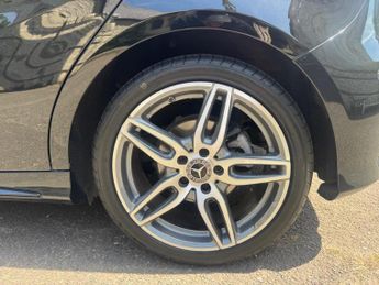 Mercedes-Benz A Class 2.1 A200d AMG Line (Premium) 7G-DCT Euro 6 (s/s) 5dr