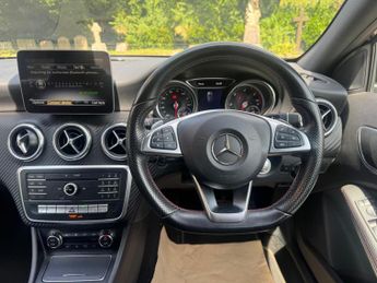 Mercedes-Benz A Class 2.1 A200d AMG Line (Premium) 7G-DCT Euro 6 (s/s) 5dr