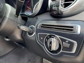 MERCEDES-BENZ C-CLASS 2.1 C220d AMG Line Saloon 4dr Diesel 7G-Tronic+ Euro 6 (s/s) (17