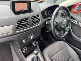 AUDI Q3 2.0 TDI SE SUV 5dr Diesel S Tronic quattro Euro 5 (s/s) (177 ps)