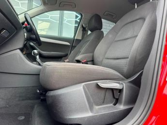 AUDI Q3 2.0 TDI SE SUV 5dr Diesel S Tronic quattro Euro 5 (s/s) (177 ps)