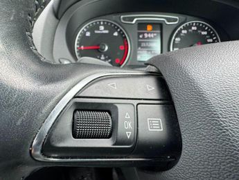 AUDI Q3 2.0 TDI SE SUV 5dr Diesel S Tronic quattro Euro 5 (s/s) (177 ps)