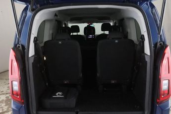 Vauxhall Combo Life Electric 50kWh Design XL MPV Auto 5dr (7.4kW Charger)