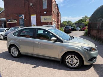 Ford Focus 1.6 Titanium 5dr