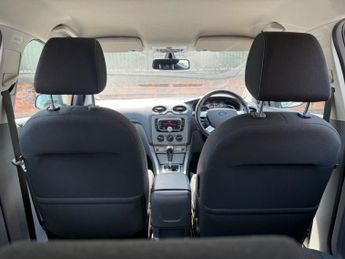 Ford Focus 1.6 Titanium 5dr