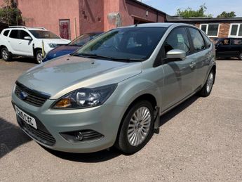 Ford Focus 1.6 Titanium 5dr