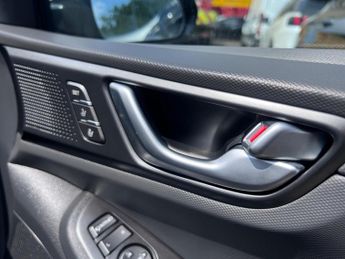 Hyundai IONIQ 1.6 h-GDi Premium SE DCT Euro 6 (s/s) 5dr